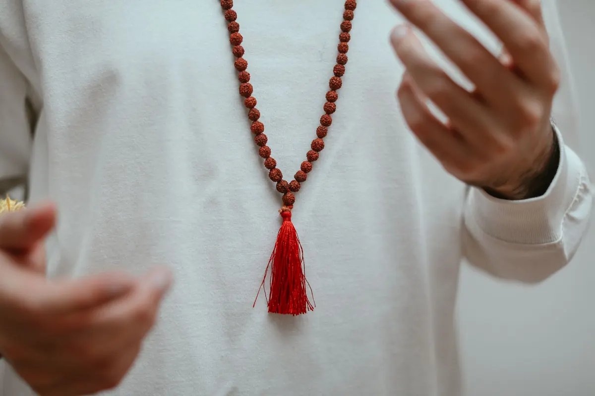 The Beginner's Guide to Using Mala Beads for Mindful Breathing